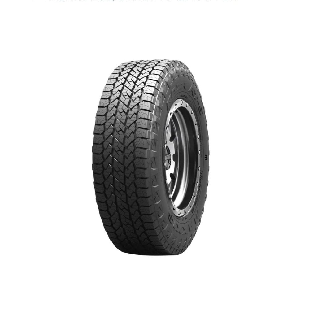 maxxis 265.60r18 razr at781